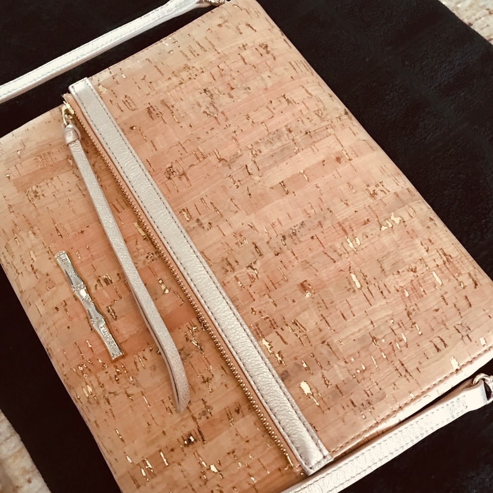 Elaine Turner Cork/Gold flapover crossbody bag